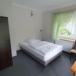 Bed & Breakfast Lesny Dwor - Sniadanie I Parking W Cenie Szczecinek
