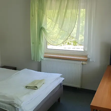 Lesny Dwor - Sniadanie I Parking W Cenie 3* Neustettin