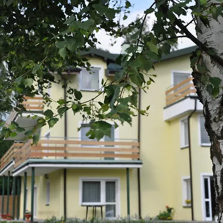 Lesny Dwor - Sniadanie I Parking W Cenie 3* Neustettin