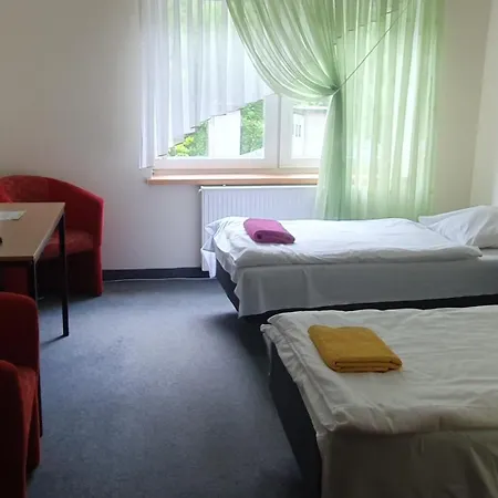 Lesny Dwor - Sniadanie I Parking W Cenie Bed & Breakfast 3*