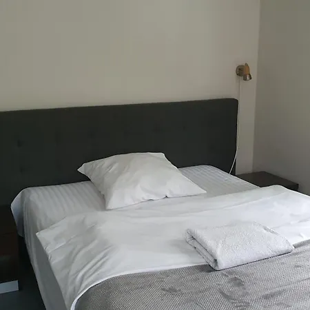 Lesny Dwor - Sniadanie I Parking W Cenie Bed & Breakfast