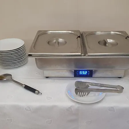 Lesny Dwor - Sniadanie I Parking W Cenie Frühstückspension Neustettin