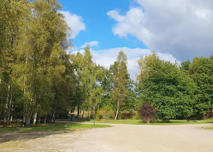Lesny Dwor - Sniadanie I Parking W Cenie Frühstückspension 3*