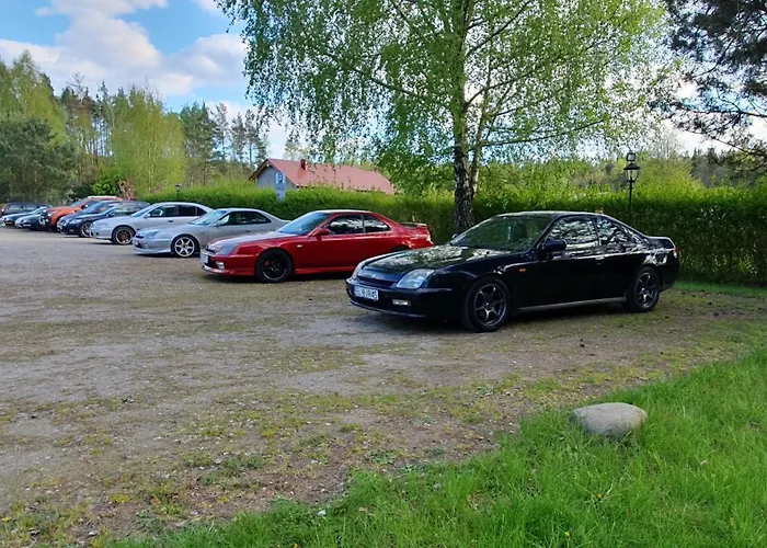 Lesny Dwor - Sniadanie I Parking W Cenie Frühstückspension 3*