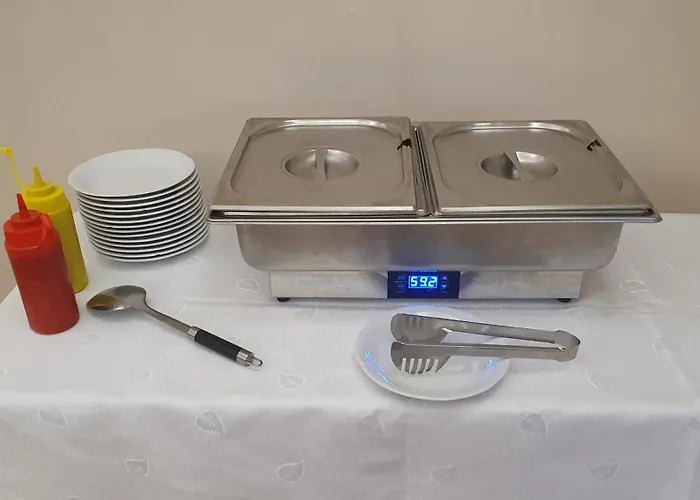 Lesny Dwor - Sniadanie I Parking W Cenie Frühstückspension Neustettin